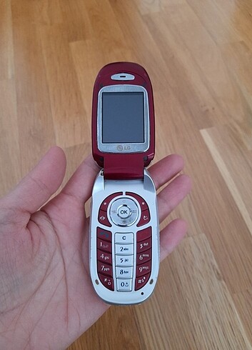 LG Tuşlu Telefon