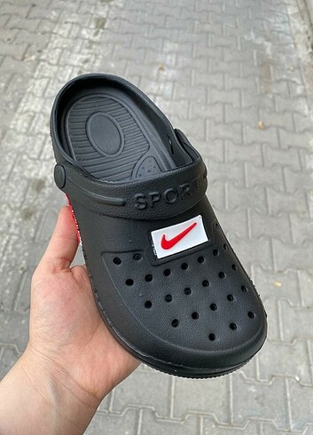 Nike model crocs 
