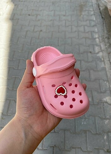 Crocs modeli terlik 