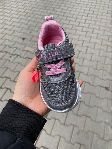 25 Beden Işıklı,simli,yumuşak spor ayakkabı