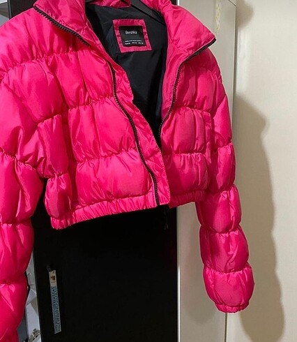 Bershka Mont