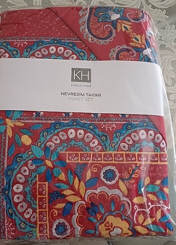 Beden kırmızı Renk Karaca çift kişilik nevresim takımı