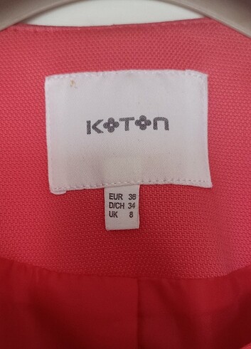 36 Beden kırmızı Renk KOTON KISA KOL CEKET 