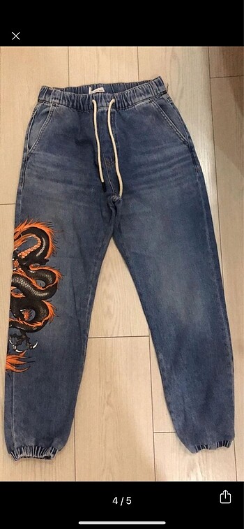 Bershka EJDERHA DESENLİ JEANS KOT PANTOLON