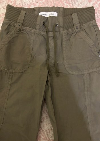 Yeşil bershka pantolon - Görsel 2