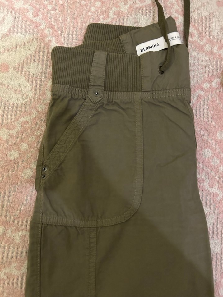 Yeşil bershka pantolon - Görsel 3