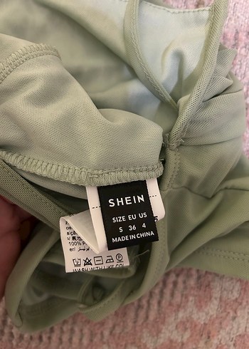 Yeşil crop bluz shein den alındı - Görsel 3