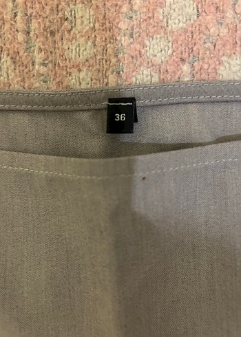 Gri yandan bağlamalı bluz - Görsel 2