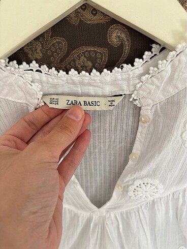xs Beden Zara işlemeli yüzdeyüz pamuk bluz