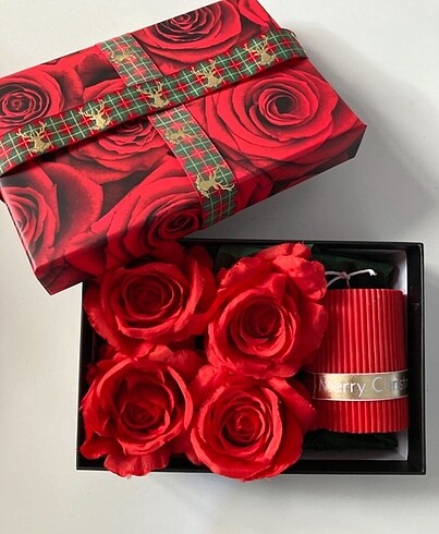 Zara Home HEDİYELİK KUTU MUM & GÜLLER