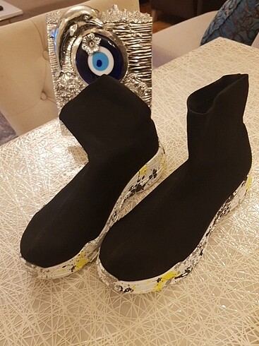 Çok yeni
