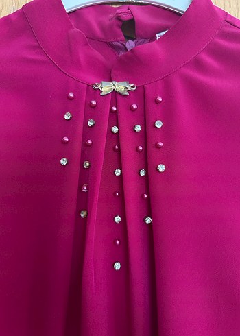 Düğmeli Yüksek Yaka Parlak Pembe Kadın Gömlek - Görsel 3