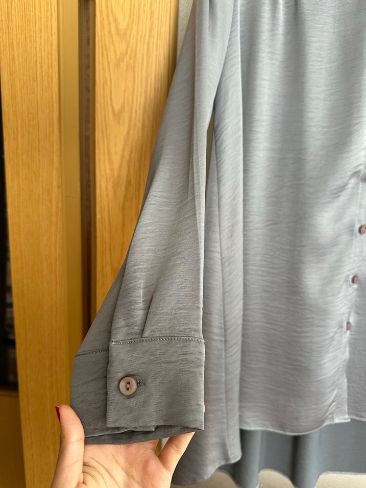 Gri Düğmeli Uzun Kollu  Gömlek - Görsel 4