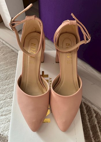 Pudra Rengi Tokalı Kadın Topuklu Ayakkabı - Görsel 2