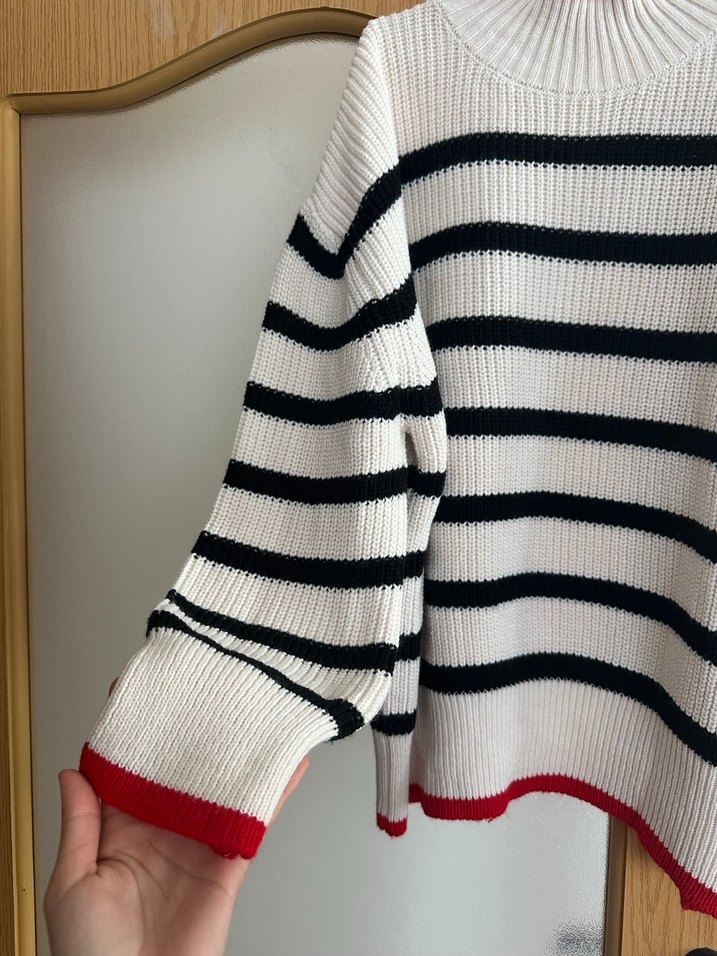 Çizgili Yüksek Yakalı Kadın Triko Kazak - Görsel 2