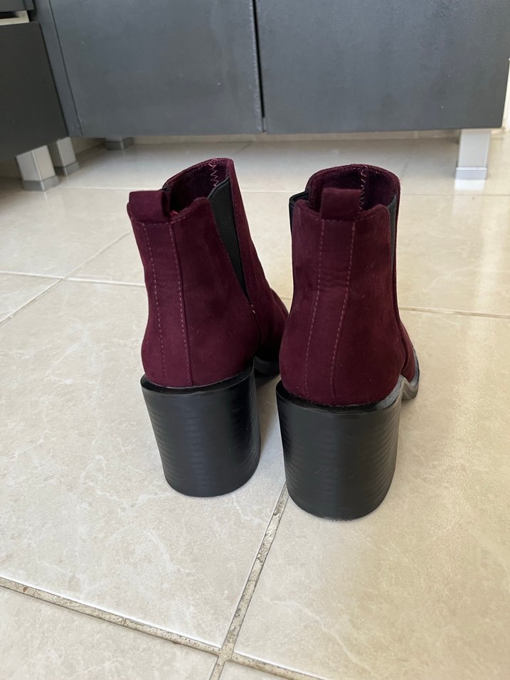 Stradivarius Bordo Süet Topuklu Kadın Bot - Görsel 3