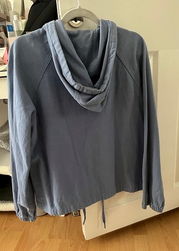 Mavi Kapişonlu Trençkot - Görsel 2