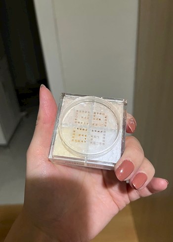 Givenchy Prisme Libre Pudra 02 Satin Blanc - Görsel 8