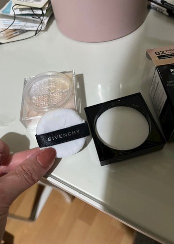 Givenchy Prisme Libre Pudra 02 Satin Blanc - Görsel 3