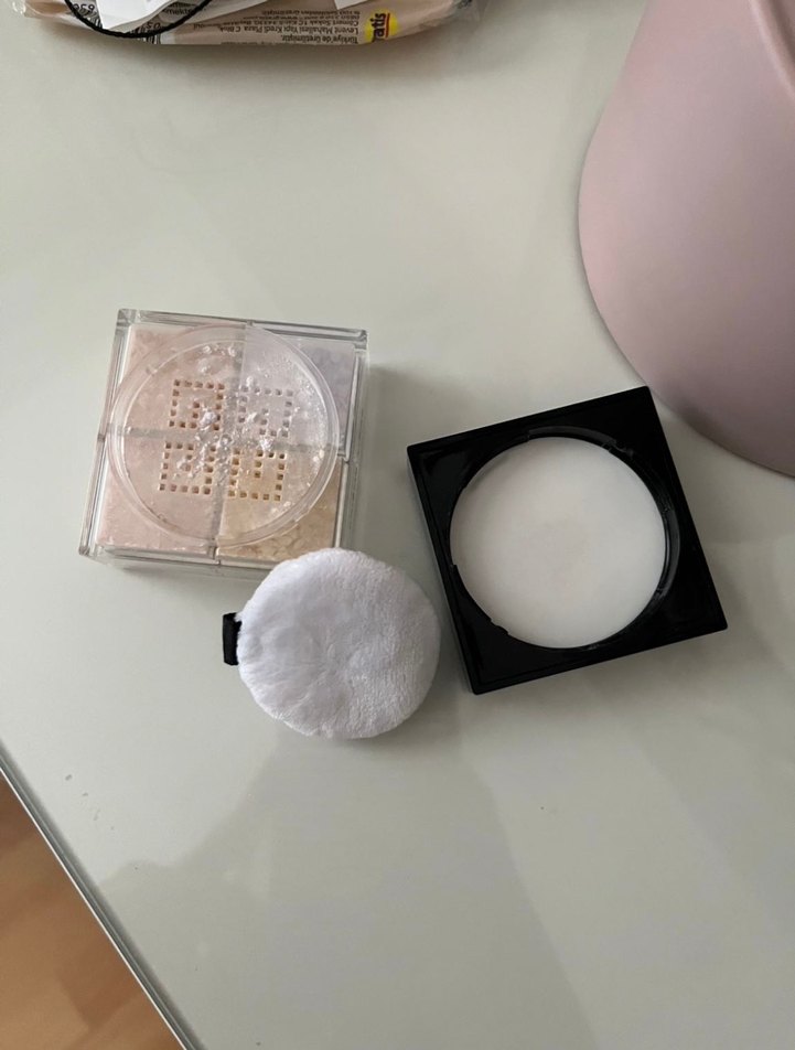 Givenchy Prisme Libre Pudra 02 Satin Blanc - Görsel 4