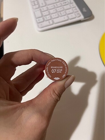 Yves Rocher Ultra Nemlendirici Saten Ruj 07 - Görsel 5