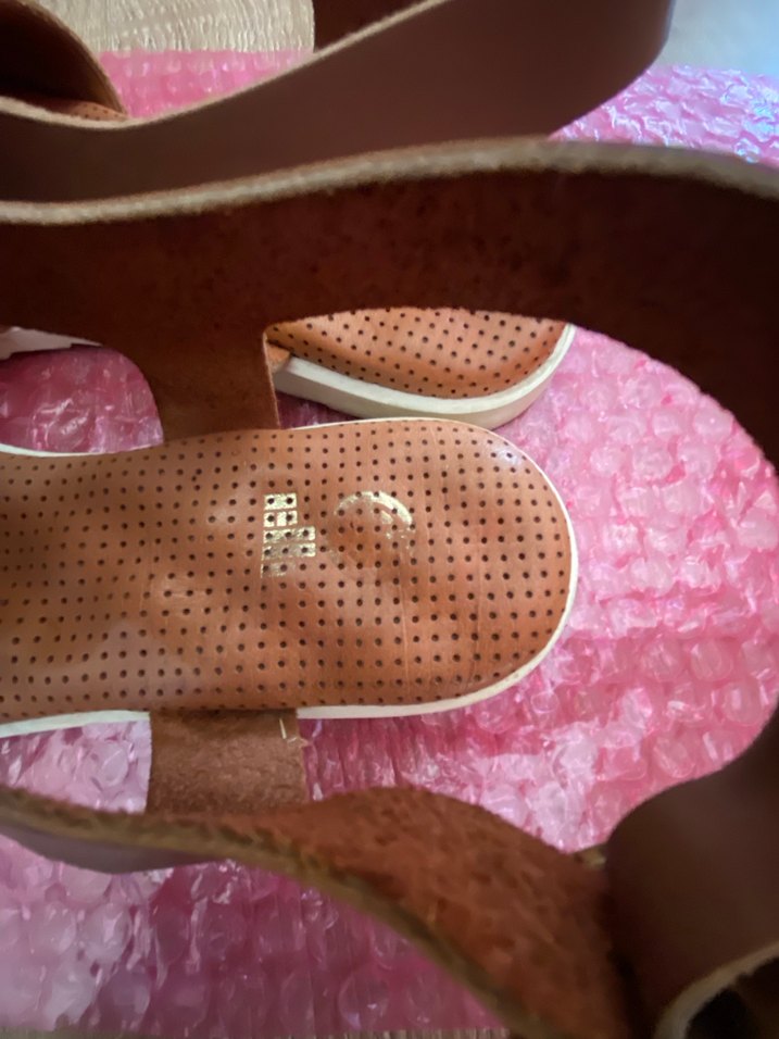 ELLE Bej Süet Fırfırlı Dolgu Topuklu Kadın Sandalet - Görsel 4