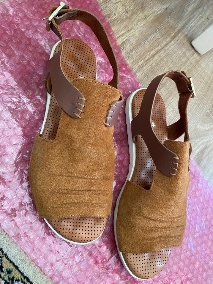 ELLE Bej Süet Fırfırlı Dolgu Topuklu Kadın Sandalet - Görsel 3