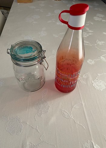 Kilitli Cam Kavanoz ve Kırmızı Suluk - Görsel 2