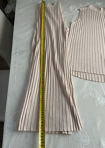 Bej Pilili Kolsuz Midi Triko pantolon takım - Görsel 5