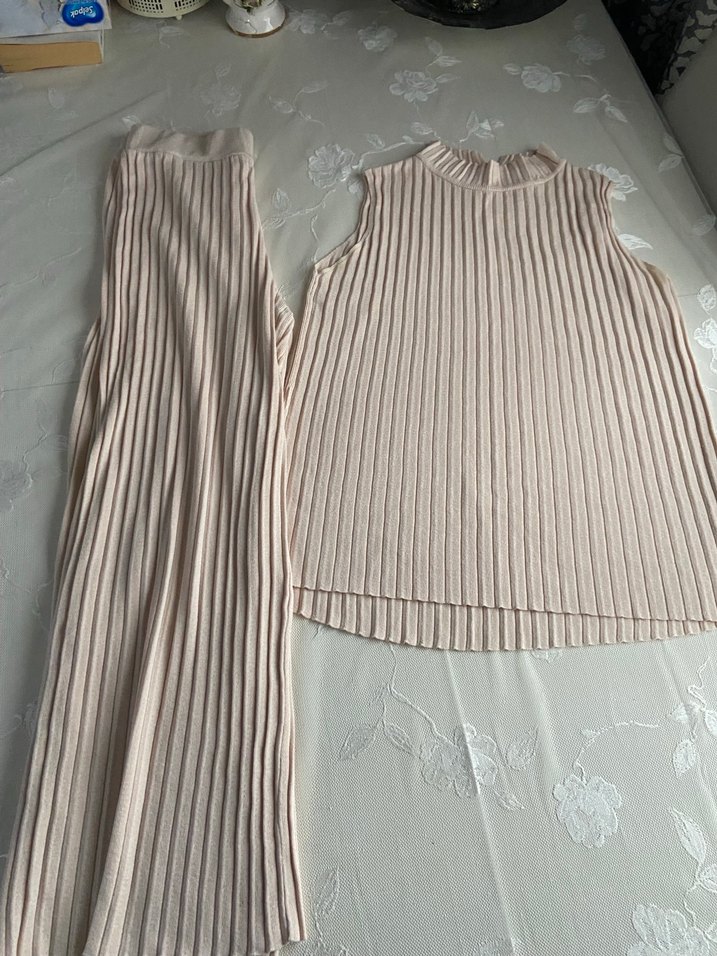 Bej Pilili Kolsuz Midi Triko pantolon takım - Görsel 2