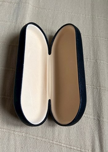 Siyah Deri Görünümlü gözlük Kılıfı - Görsel 2