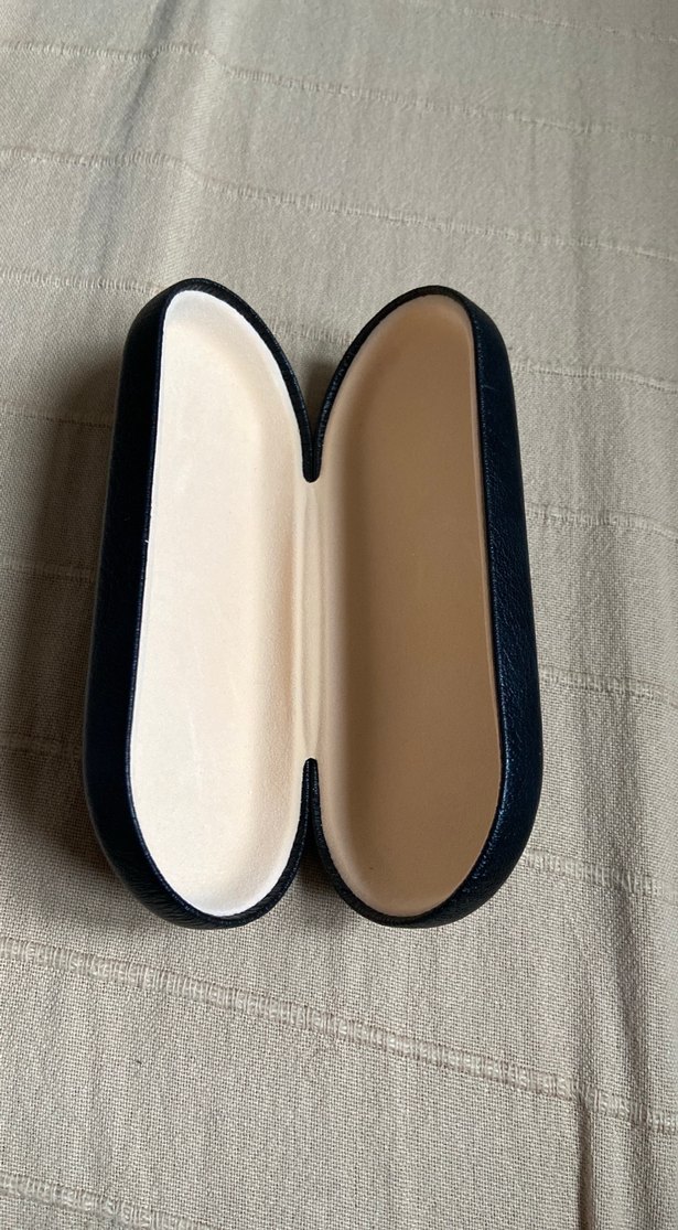 Siyah Deri Görünümlü gözlük Kılıfı - Görsel 2