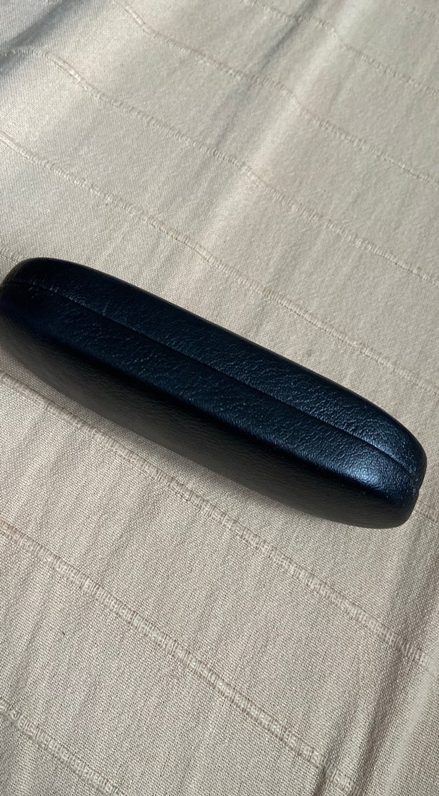 Siyah Deri Görünümlü gözlük Kılıfı - Görsel 3