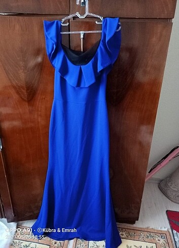Mavi uzun elbise
