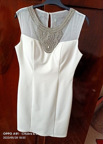 Beyaz mini elbise 