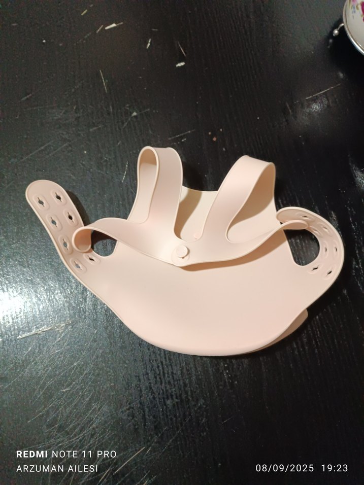 Minikoie Beyaz Bebek Önlüğü - Görsel 2