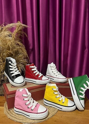 24 Beden siyah Renk converse