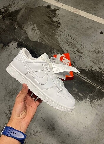 39 Beden beyaz Renk Nike dunk low triple white