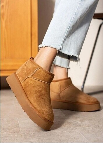UGG platform ultra mini bot taba 
