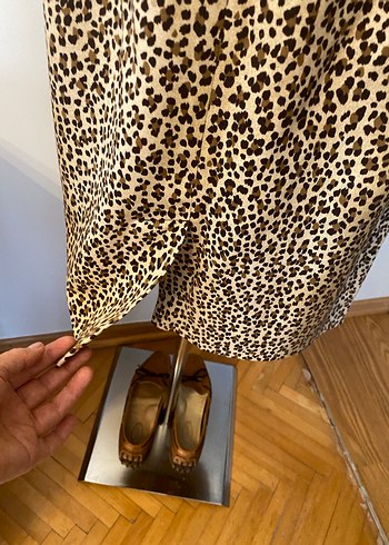 Orijinal Leopar Desenli Midi Etek.  Kombin fiyatı - Görsel 3