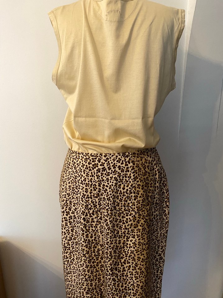 Orijinal Leopar Desenli Midi Etek.  Kombin fiyatı - Görsel 2