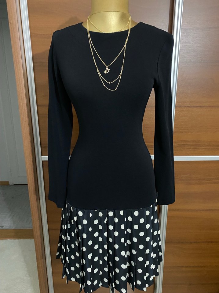 Puantiyeli Piliseli Mini  elbise - Görsel 2