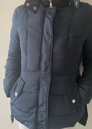 38 Beden lacivert Renk Defacto şişme mont