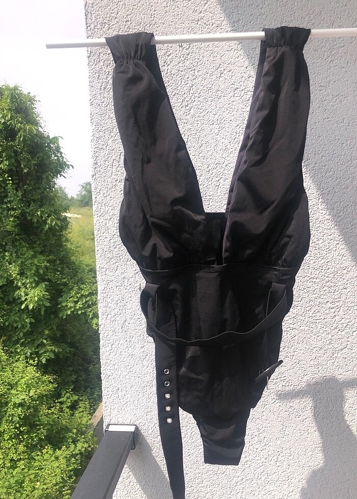 Siyah kemer detaylı mayo - Görsel 2