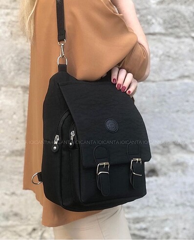 Siyah ayarlanabilir sırt çanta