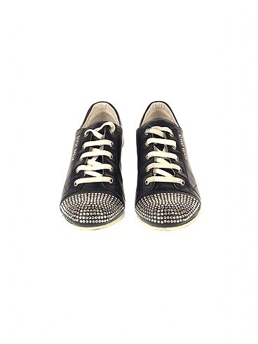 36 Beden PreLoved Spor Ayakkabı %70 İndirimli.