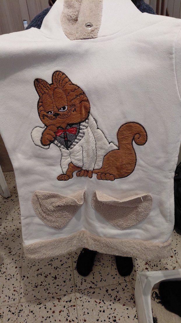 Kürk Detaylı Baskılı Sokak Stili Beyaz Kedi Kıyafeti - Görsel 2