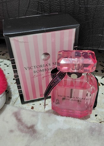 Victoria s Secret