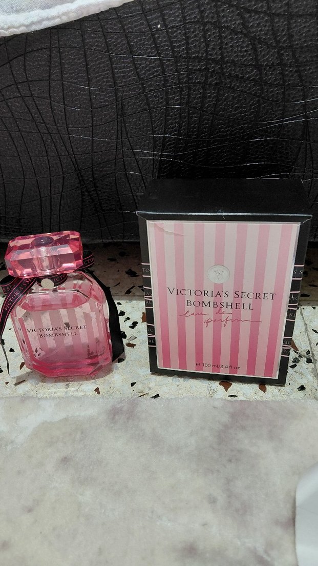 Victoria's Secret Bombshell Kadın Parfümü - Görsel 2