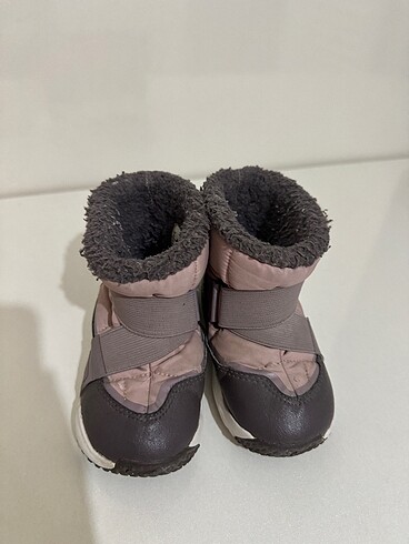 Nike Bebek bot